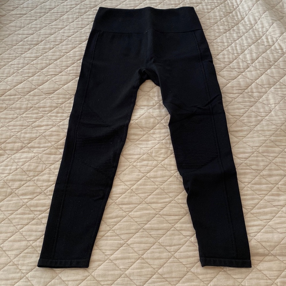 Fabletics Moto Cropped Legging